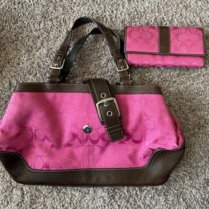 Like brands Coach pink/brown shoulder bag with matching wallet